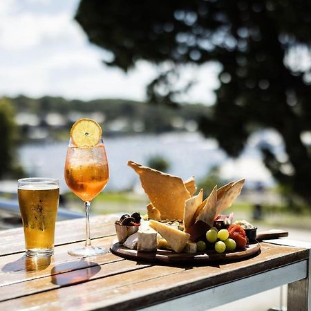 Huskisson Hotel エクステリア 写真