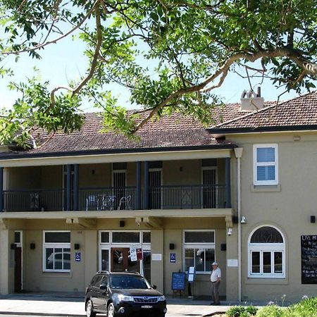 Huskisson Hotel エクステリア 写真