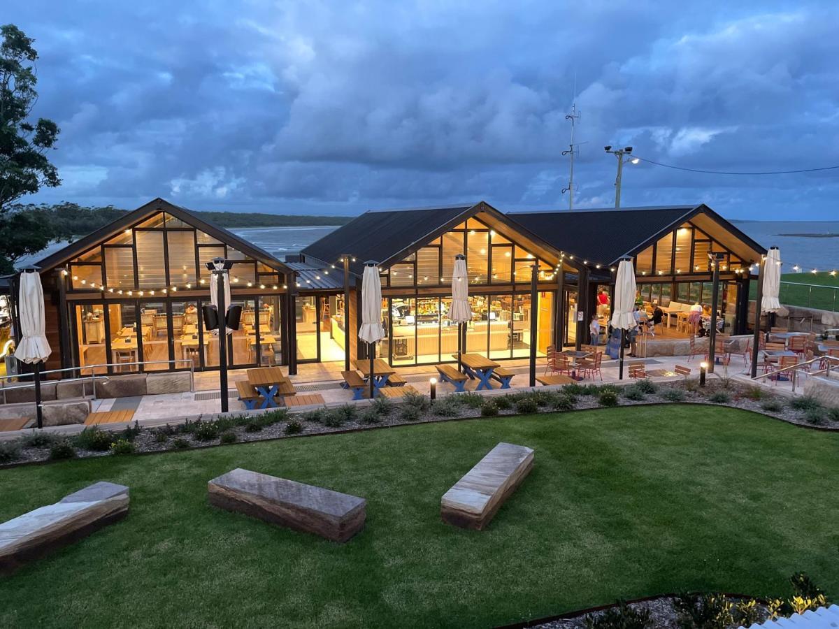 Huskisson Hotel エクステリア 写真