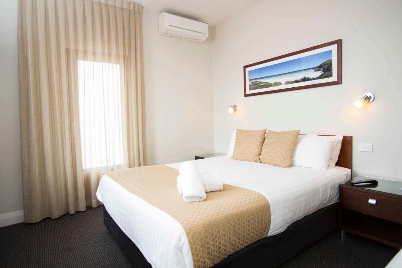 Huskisson Hotel エクステリア 写真